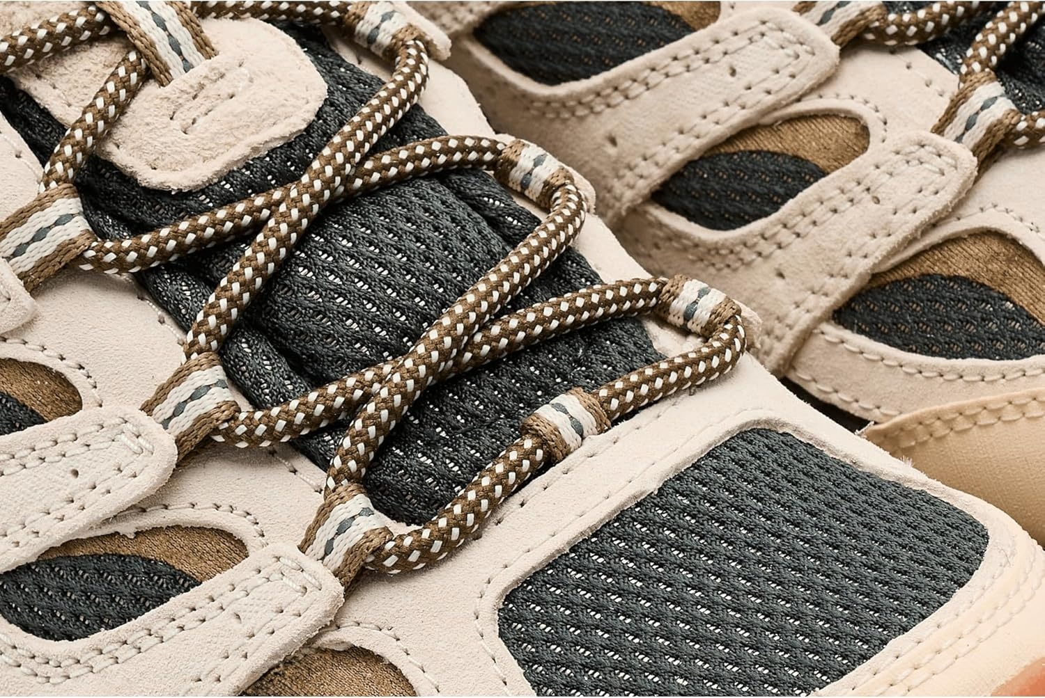 image:imageMerrell Mens Moab 3BelugaBluff
